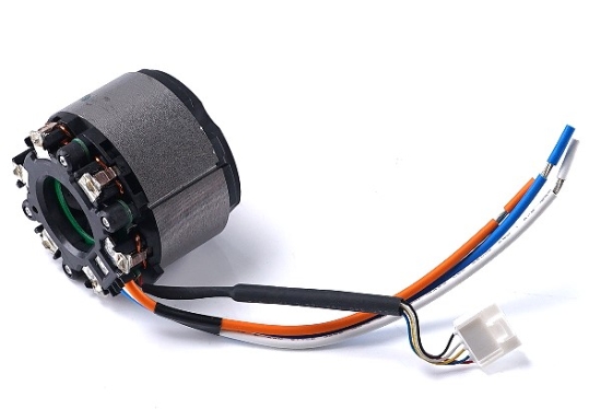 Makita Ersatzteile Akku-Handkreissäge DHS661 Stator