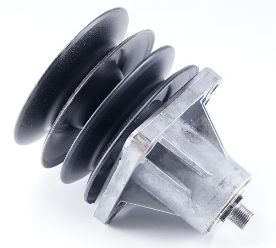 Ersatzteile Gutbrod Gartentraktoren XLX 117 SAL Typ: 14AU806H690 (2003) Messerspindel 618-0431 mit Schmiernippel MESSERSPINDEL M.KL-SCHEIBE